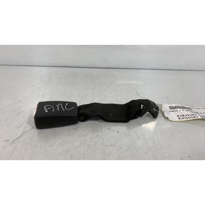 Attache ceinture arriere centrale BMW SERIE 5 E60 Photo n°1