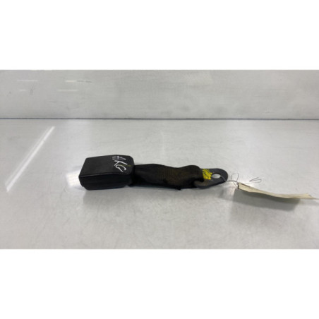 Attache ceinture arriere gauche PEUGEOT 206