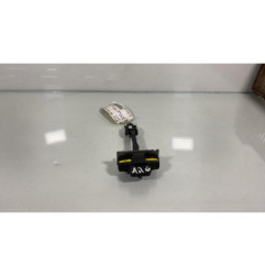 Arret de porte arriere droit PEUGEOT 308 2