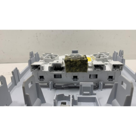Eclairage de plafonnier PEUGEOT 308 2