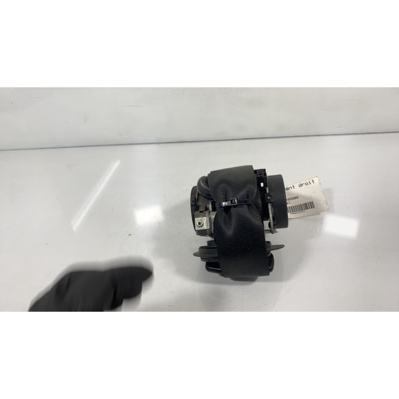 Pretensionneur de ceinture avant droit VOLKSWAGEN GOLF 5 Photo n°3