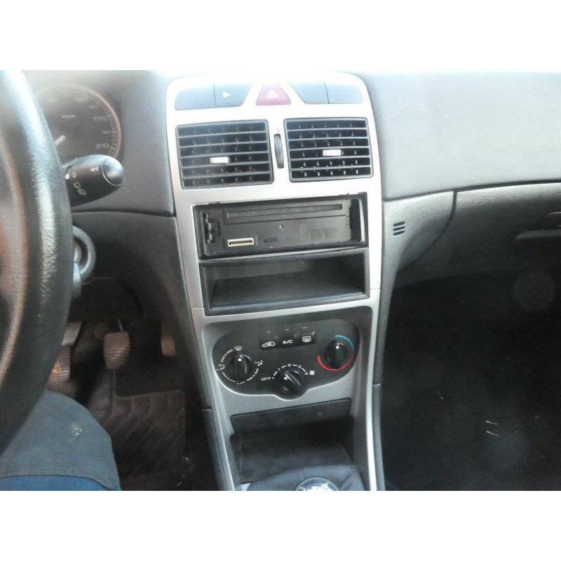 Pretensionneur de ceinture avant droit PEUGEOT 307 Photo n°9