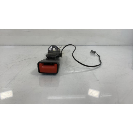 Attache ceinture arriere centrale OPEL CORSA E