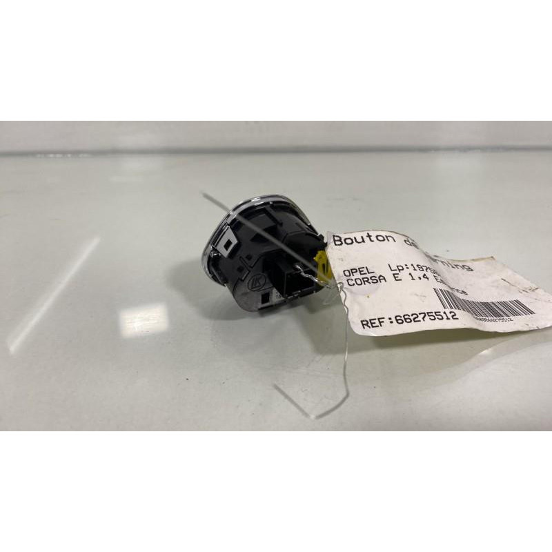 Bouton de warning OPEL CORSA E Photo n°2