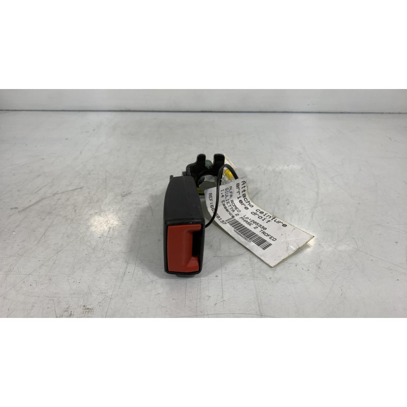 Attache ceinture arriere droit ALFA ROMEO GIULIETTA 2 Photo n°1