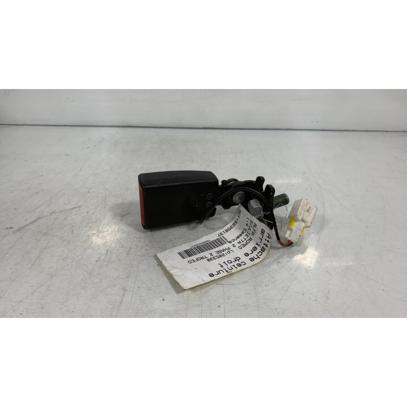 Attache ceinture arriere droit ALFA ROMEO GIULIETTA 2 Photo n°2