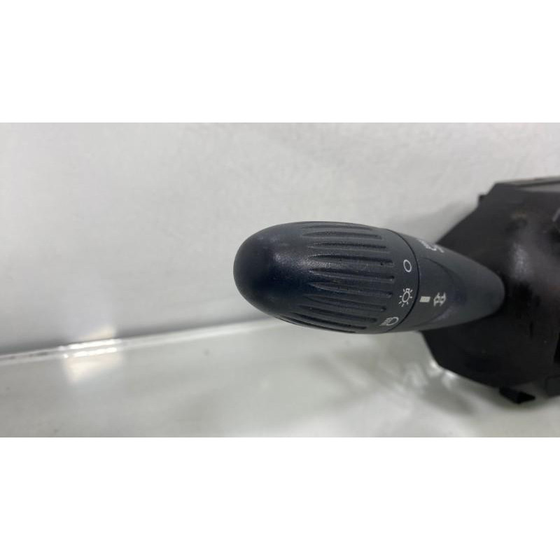 Com (Bloc Contacteur Tournant+Commodo Essuie Glace+Commodo Phare) FORD KA 2 Photo n°4