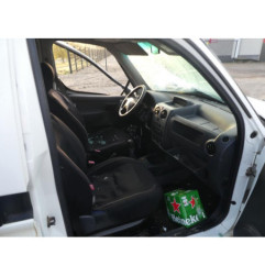 Pare choc arriere PEUGEOT PARTNER 1