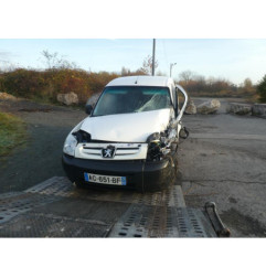Pare choc arriere PEUGEOT PARTNER 1