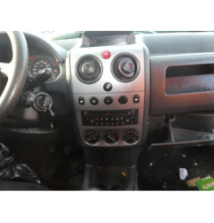Serrure avant droit PEUGEOT PARTNER 1