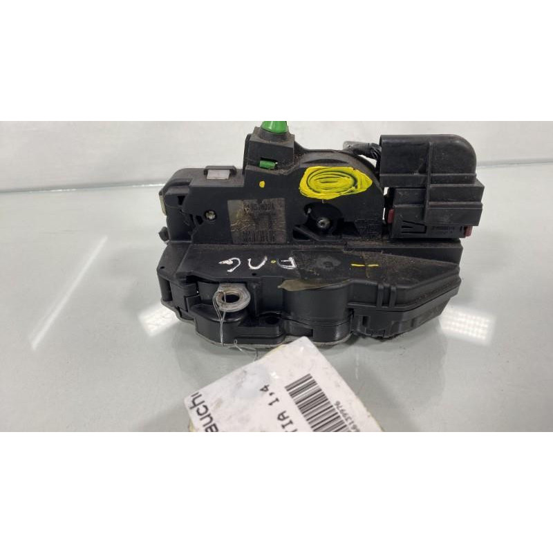 Serrure arriere gauche OPEL ASTRA J Photo n°3
