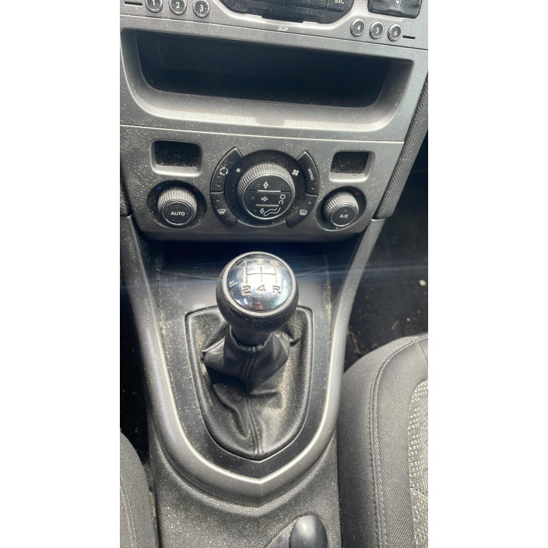 Pretensionneur de ceinture avant droit PEUGEOT 308 1 SW Photo n°4