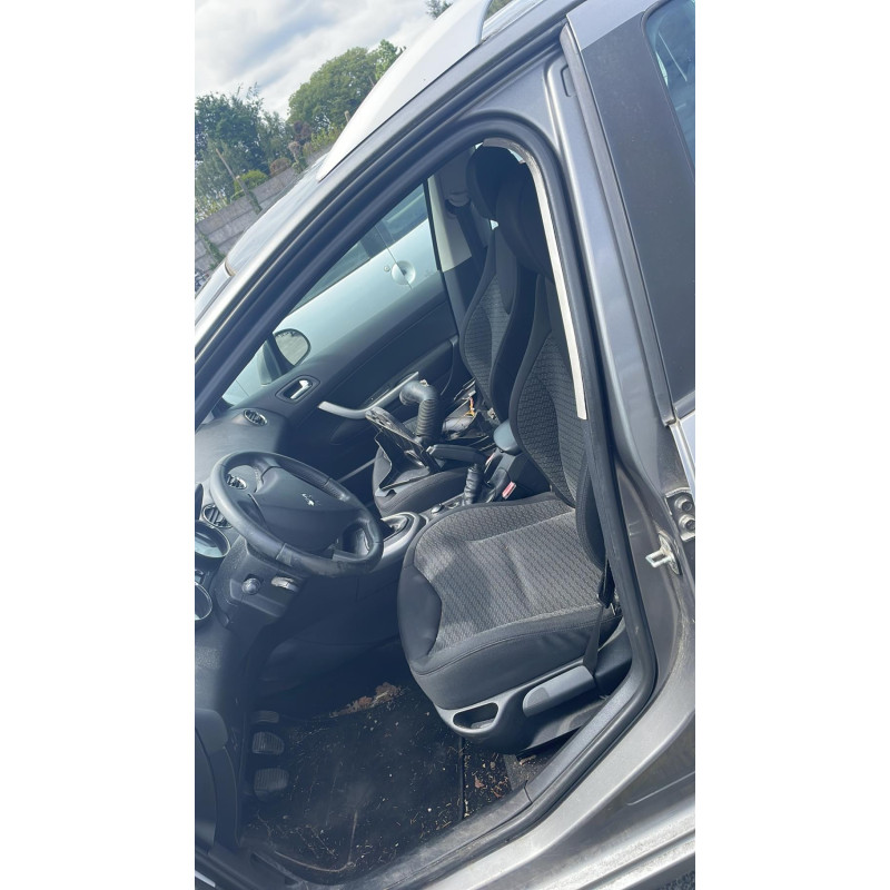 Pretensionneur de ceinture avant gauche PEUGEOT 308 1 SW Photo n°8