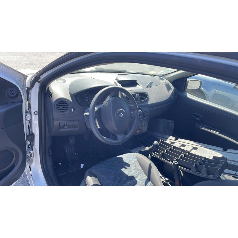 Renfort pare choc arriere (traverse) RENAULT CLIO 3 Photo n°5