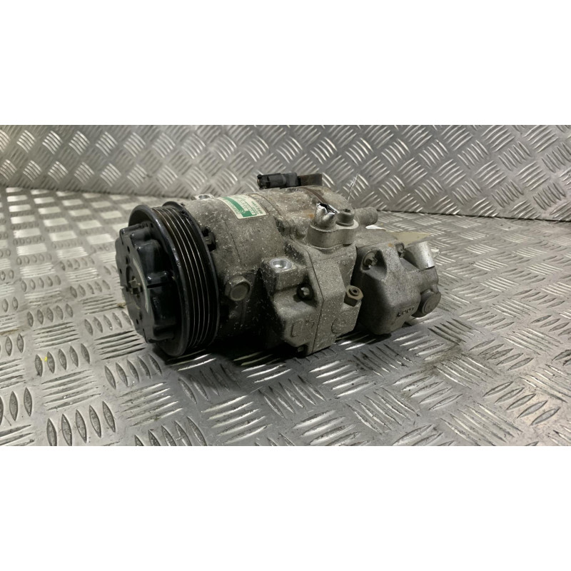 Compresseur clim MERCEDES CLASSE A 168 Photo n°6