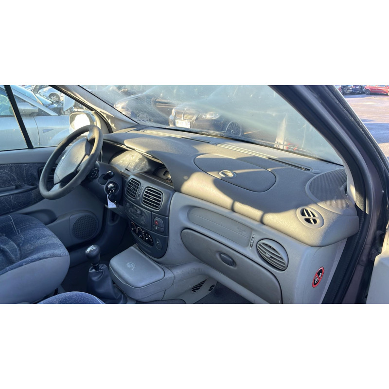 Pretensionneur de ceinture avant droit RENAULT SCENIC 1 Photo n°7