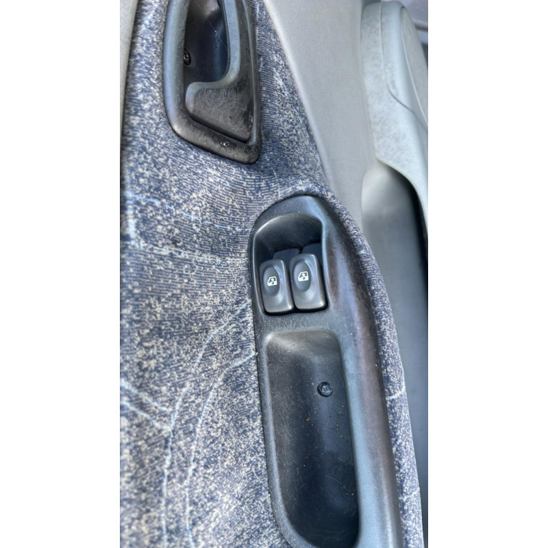 Pretensionneur de ceinture avant droit RENAULT SCENIC 1 Photo n°9