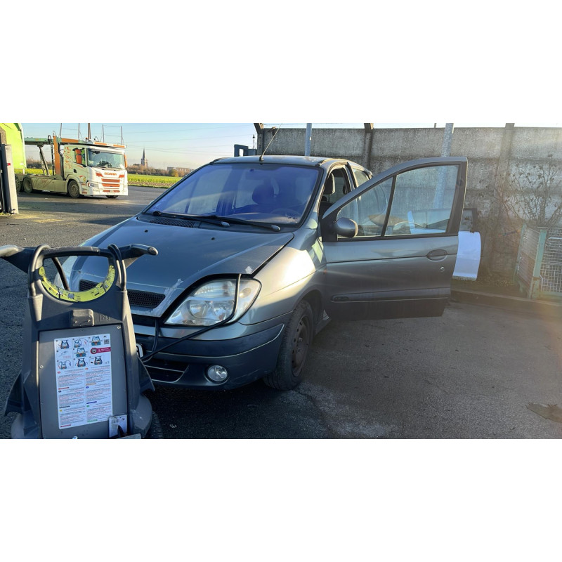 Pretensionneur de ceinture avant droit RENAULT SCENIC 1 Photo n°11