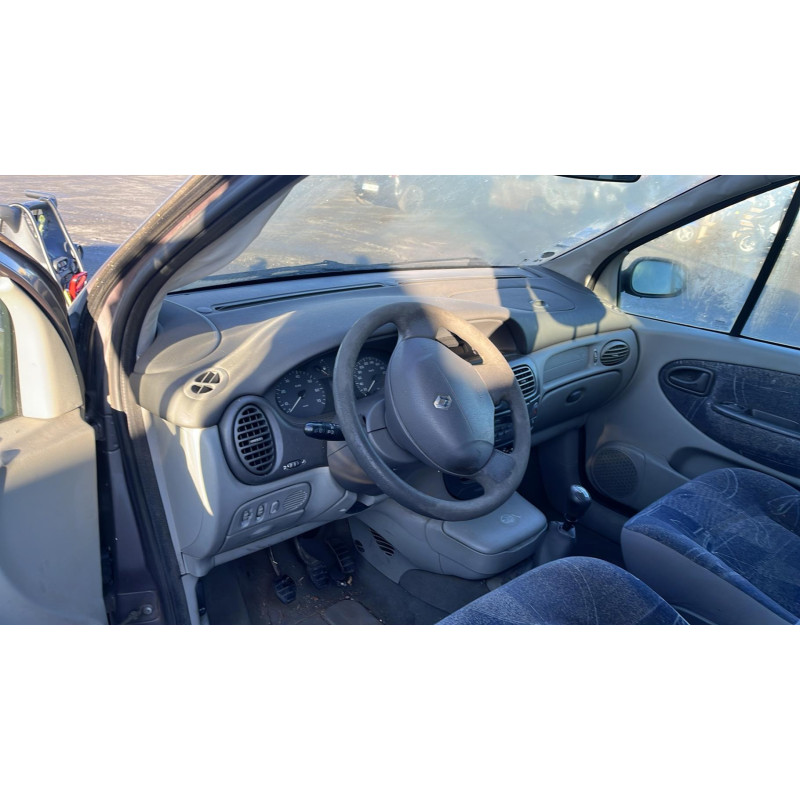 Pretensionneur de ceinture avant droit RENAULT SCENIC 1 Photo n°13