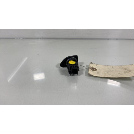 Bouton de warning RENAULT CLIO 4