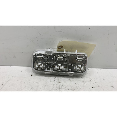 Eclairage de plafonnier RENAULT CLIO 4