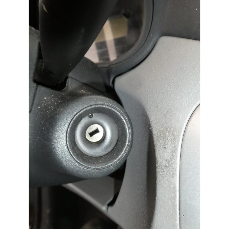 Poignee interieur avant droit CITROEN C3 1 Photo n°4