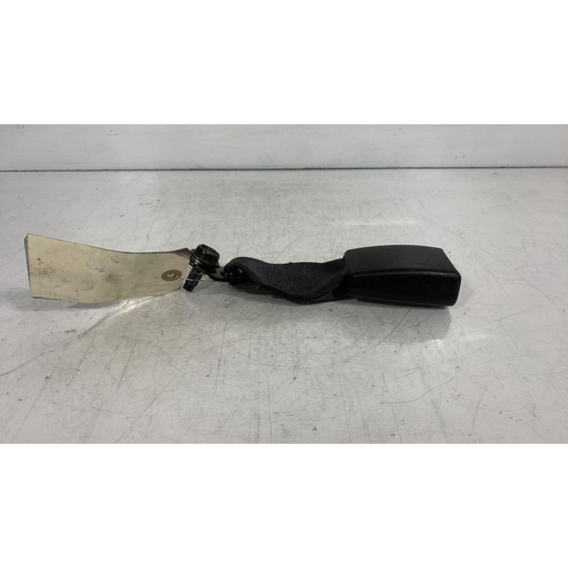 Attache ceinture arriere gauche NISSAN NOTE 1 Photo n°3
