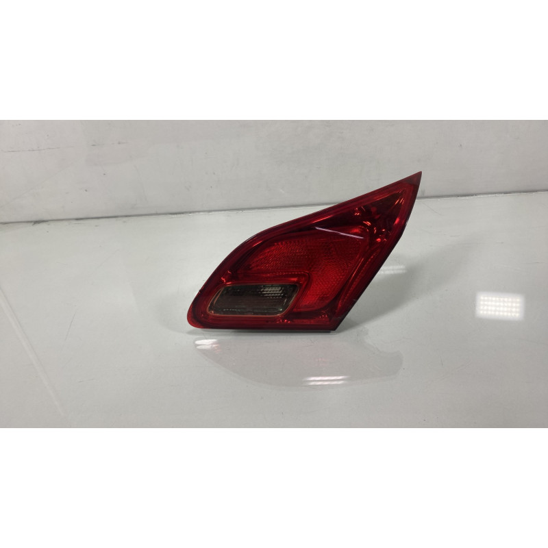 Feu arriere secondaire droit (feux) OPEL ASTRA J Photo n°1