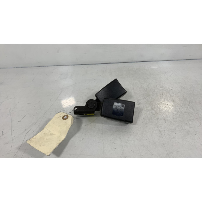 Attache ceinture arriere gauche OPEL ASTRA J Photo n°3