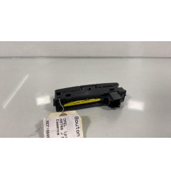 Bouton de warning OPEL ASTRA J