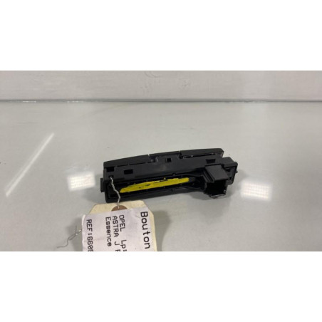 Bouton de warning OPEL ASTRA J