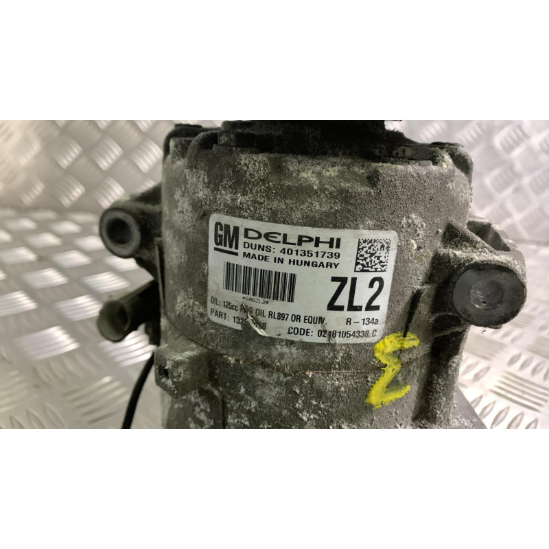 Compresseur clim OPEL ASTRA J Photo n°3