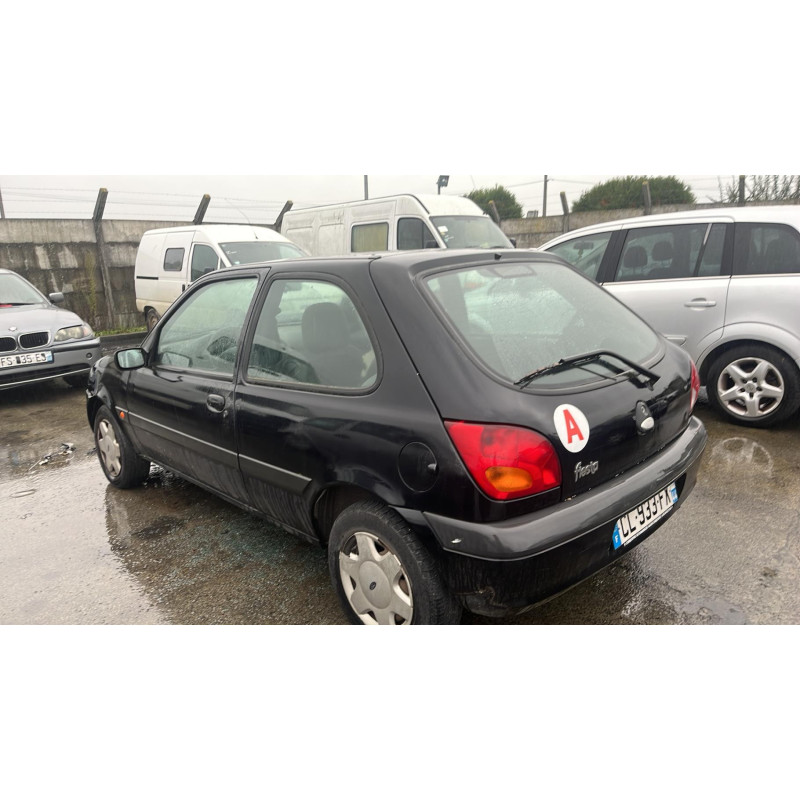 Pare choc arriere FORD FIESTA 4 Photo n°10