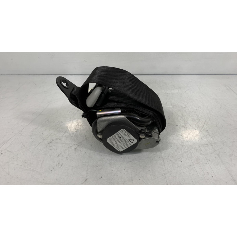 Pretensionneur de ceinture avant droit VOLKSWAGEN FOX Photo n°3