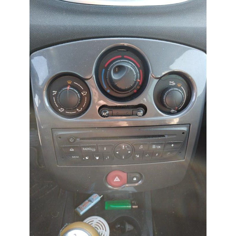 Porte arriere gauche RENAULT CLIO 3 Photo n°12