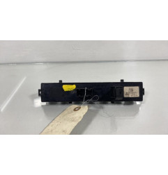 Bouton de warning PEUGEOT 3008 1