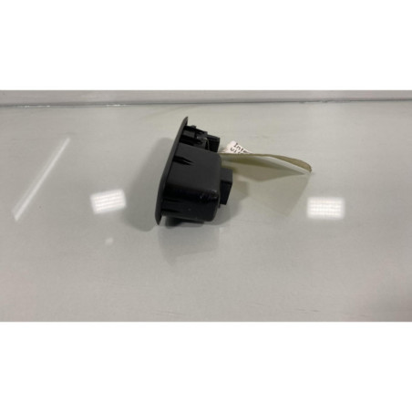 Interrupteur de leve vitre arriere droit PEUGEOT 3008 1