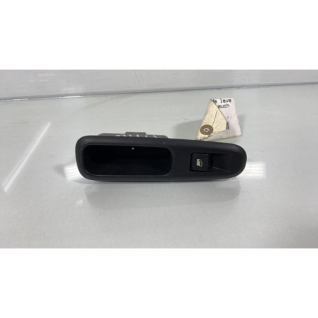Interrupteur de leve vitre arriere gauche PEUGEOT 3008 1