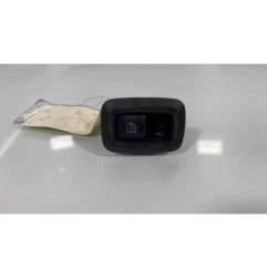 Interrupteur de leve vitre arriere droit MERCEDES CLASSE B 245