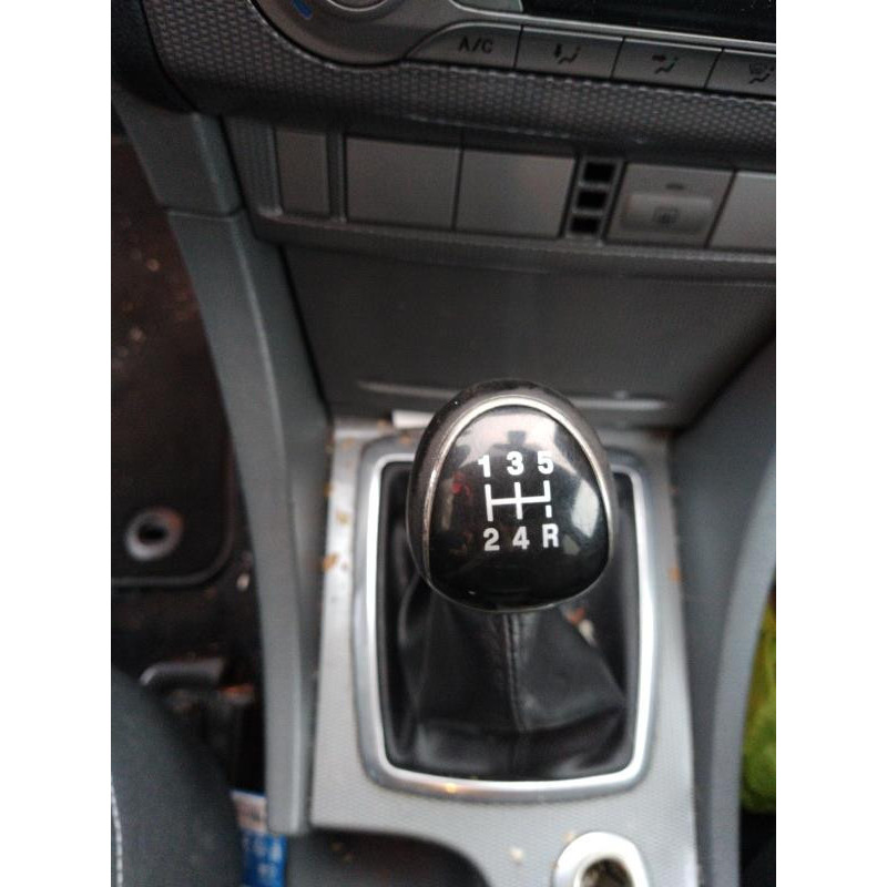Bouton de warning FORD FOCUS 2 Photo n°8