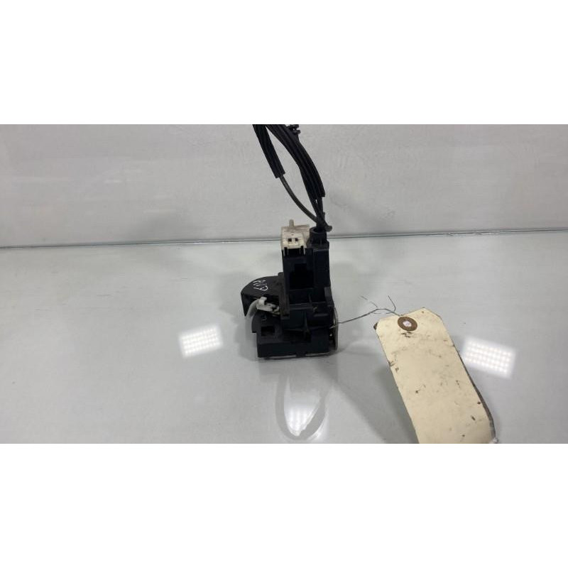 Serrure avant droit RENAULT CLIO 2 Photo n°3