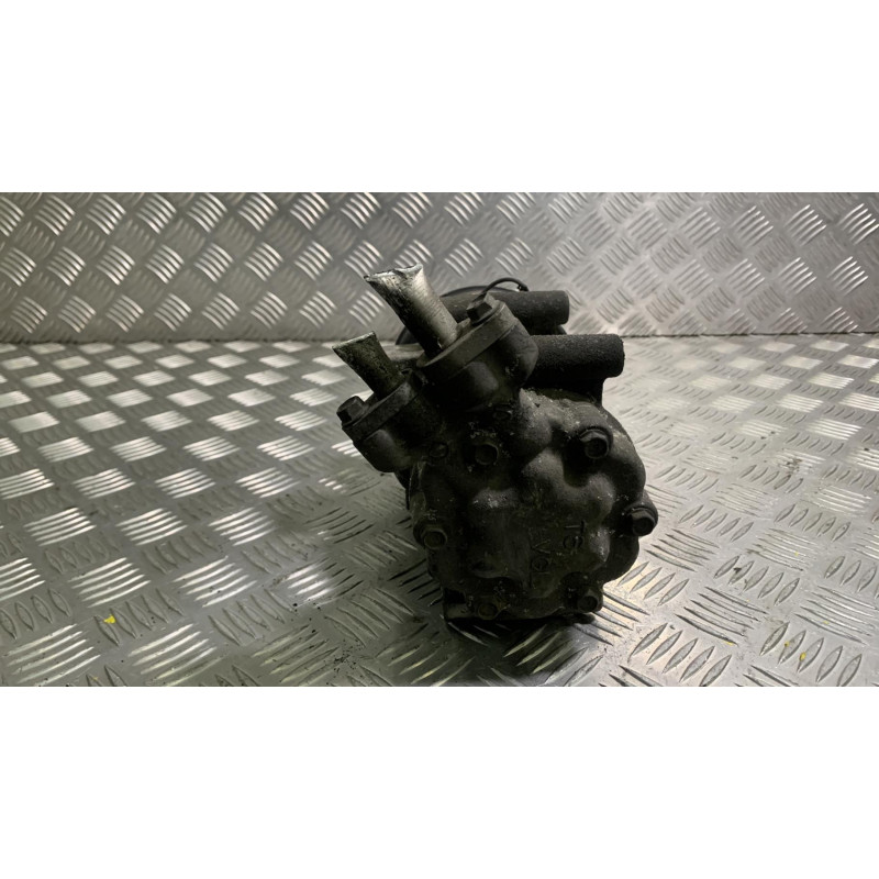 Compresseur clim RENAULT CLIO 2 Photo n°1