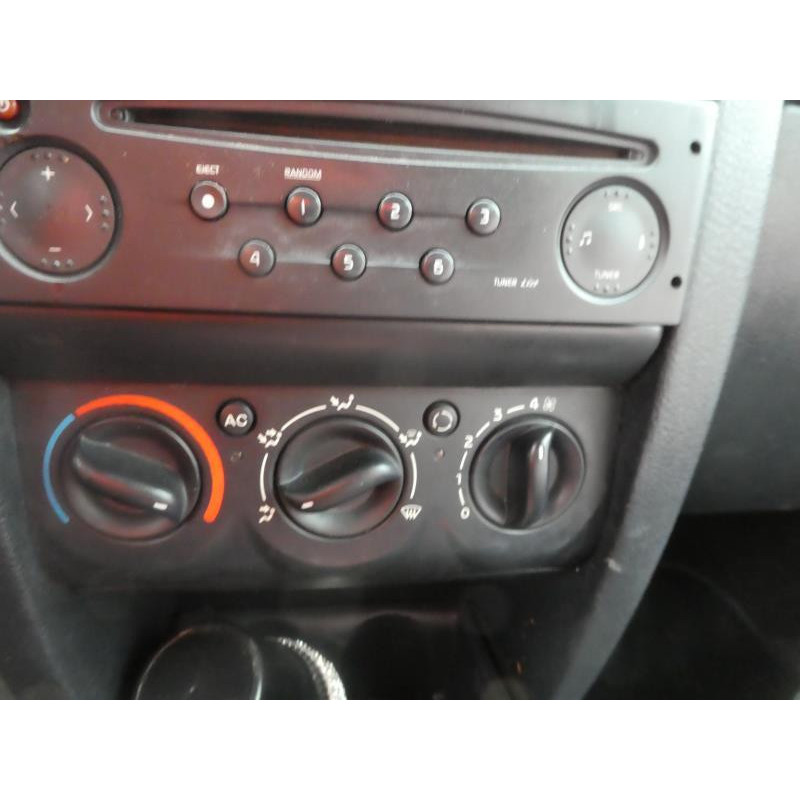 Compresseur clim RENAULT CLIO 2 Photo n°14