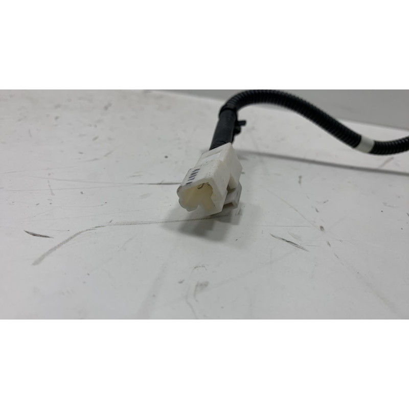 Attache ceinture avant gauche KIA PICANTO 2 Photo n°3