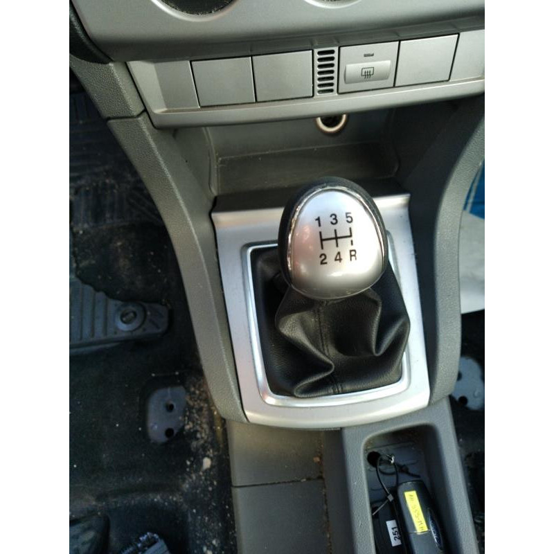 Vitre avant gauche FORD FOCUS 2 Photo n°5