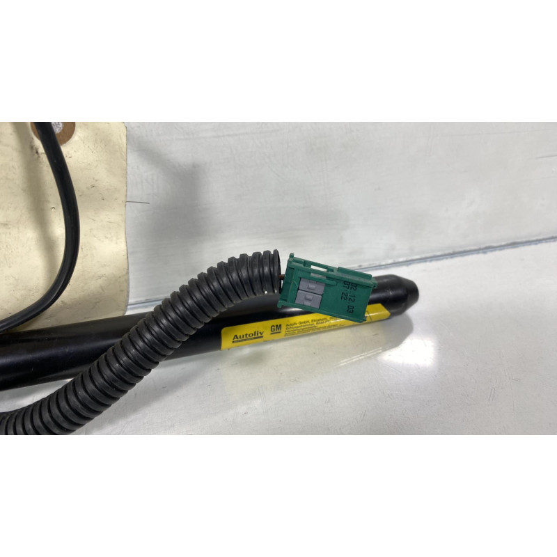 Pretensionneur de ceinture avant droit OPEL ZAFIRA A Photo n°3