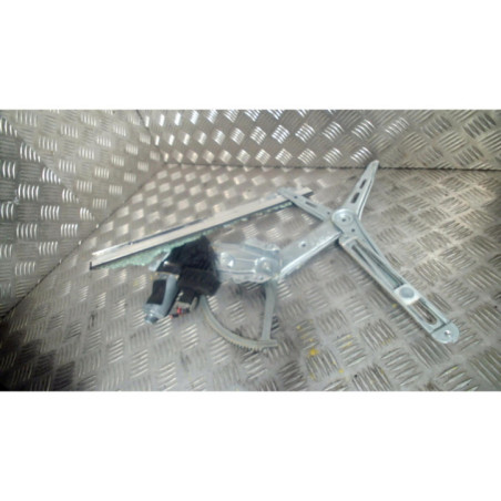 Leve vitre electrique avant droit OPEL ZAFIRA A Photo n°1
