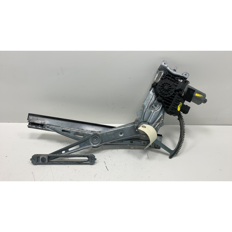 Leve vitre electrique avant gauche OPEL ZAFIRA A Photo n°1
