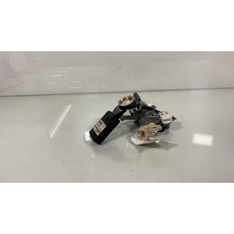 Neiman PEUGEOT 4007 Photo n°1