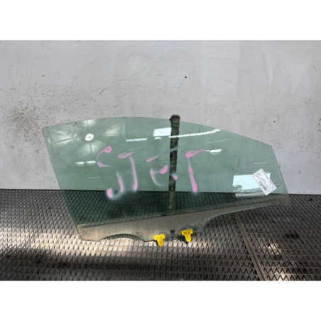 Vitre avant droit NISSAN NOTE 1